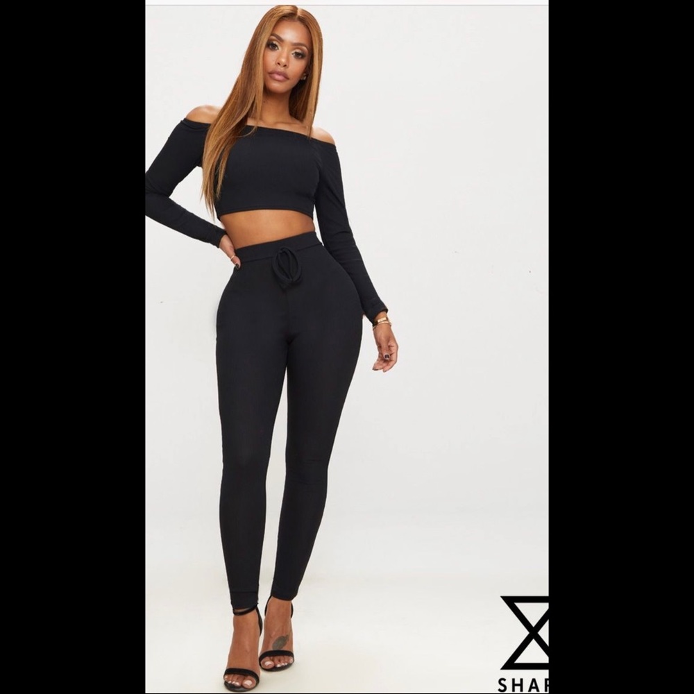 PRETTY LITTLE THING 2pc shape leggings pant set